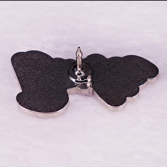 1 LEFT! Barbie Pin Brooch - Picture 4 of 8